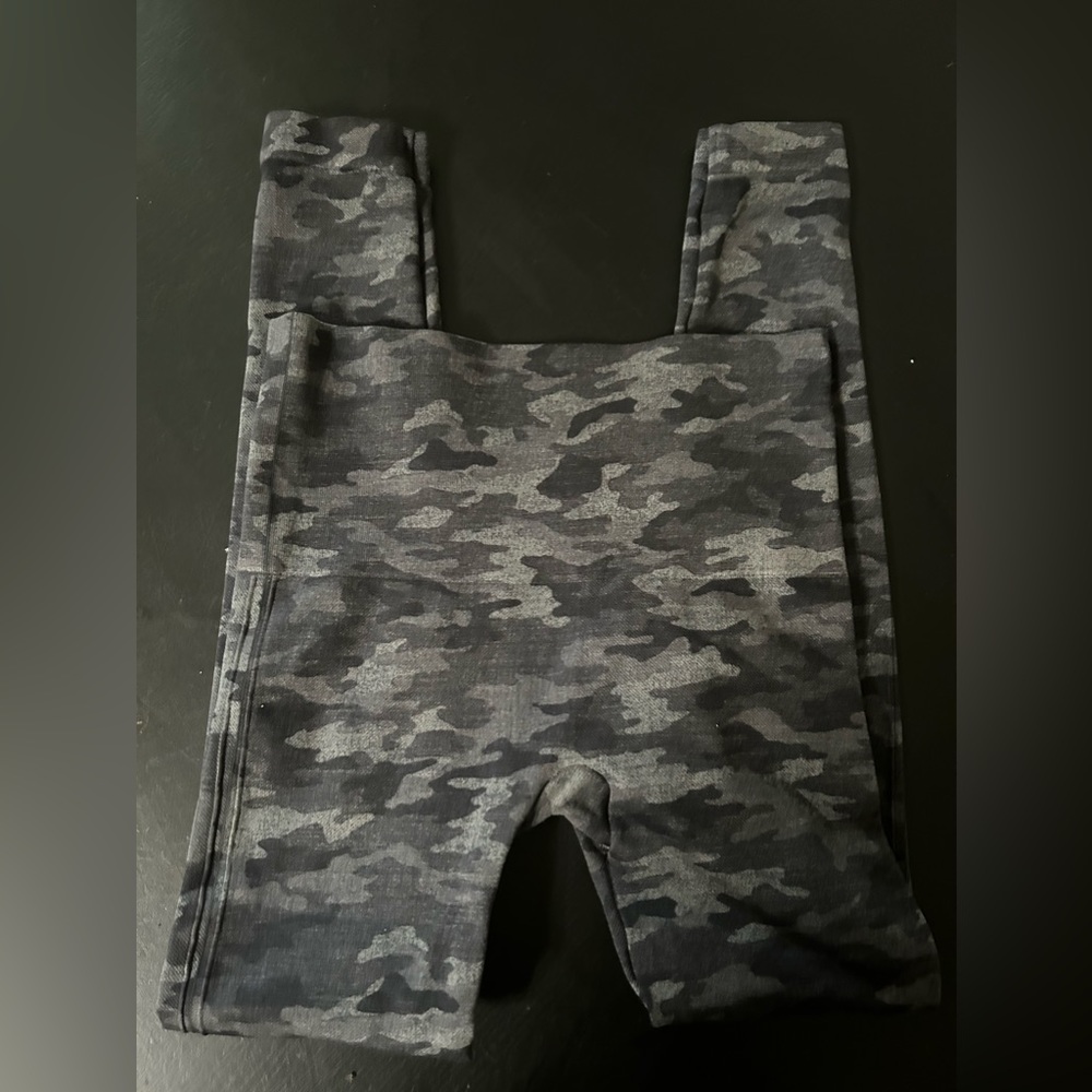 SPANX Look at Me Now Seamless Leggings